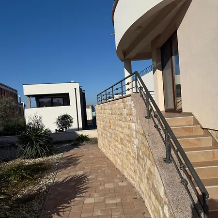 Bellevue Mare Luxury - By Ta Leut Agency *