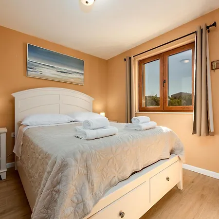 Bellevue Mare Luxury - By Ta Leut Agency Apartment