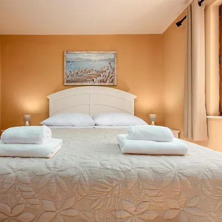 Bellevue Mare Luxury - By Ta Leut Agency Apartment *